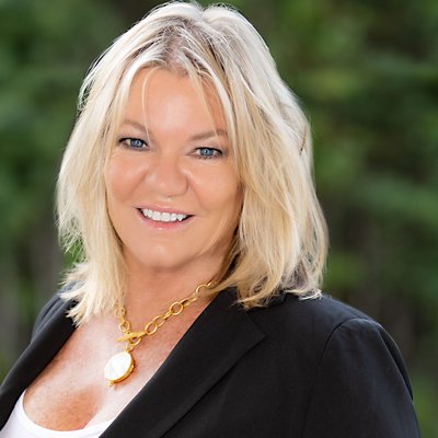 Kelley Bragg, REMAX Gold agent